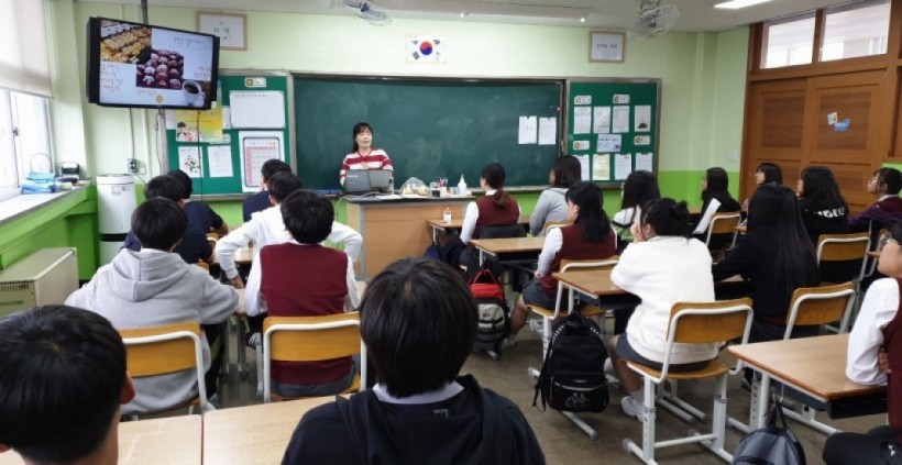 eec428afabf037aedeecabfd5f5acf01_1570496