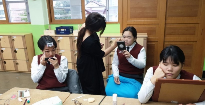 eec428afabf037aedeecabfd5f5acf01_1570496