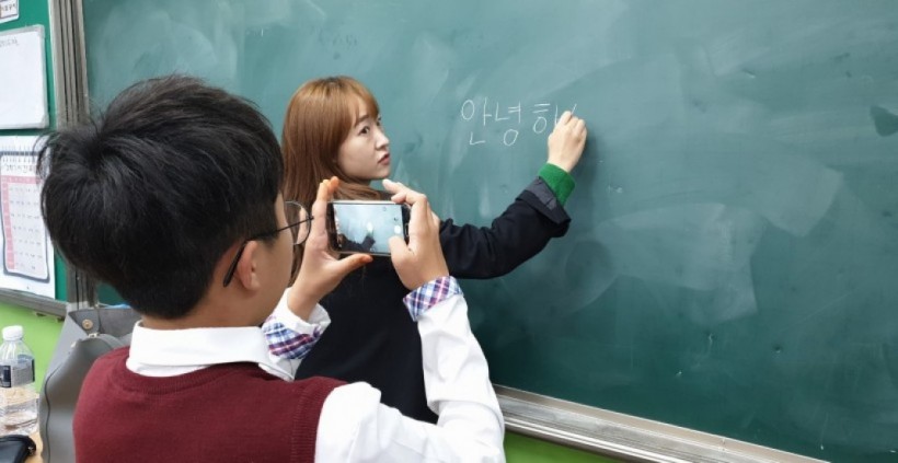 eec428afabf037aedeecabfd5f5acf01_1570496