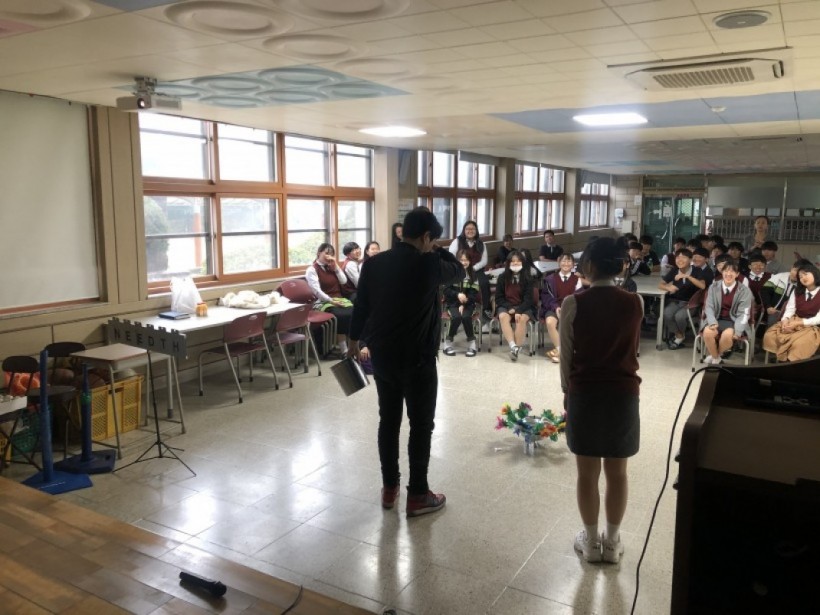 eec428afabf037aedeecabfd5f5acf01_1570516