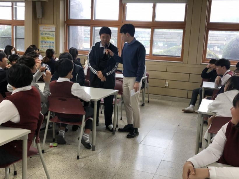 eec428afabf037aedeecabfd5f5acf01_1570516