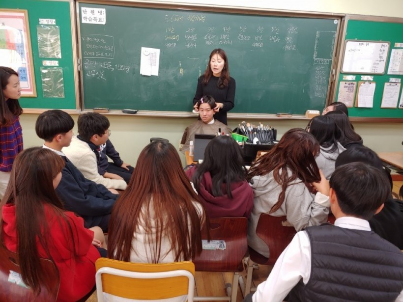 809c9728427b57f62716e8cc245bda32_1573190