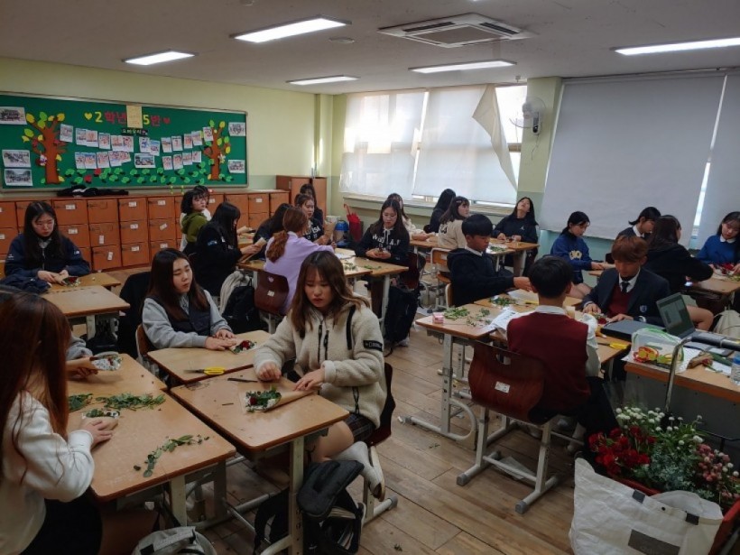 809c9728427b57f62716e8cc245bda32_1573191