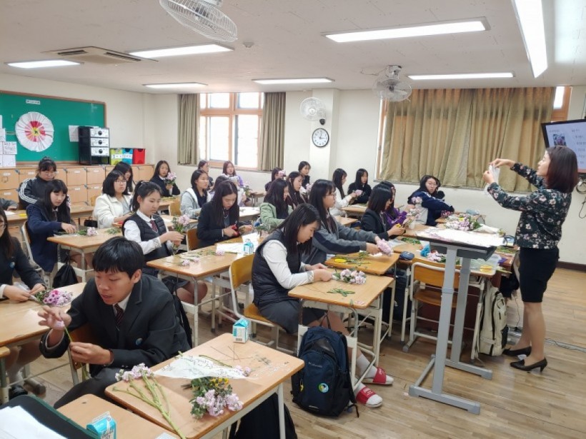 4c32f446f9dff5c9928a6c047481cec4_1575851