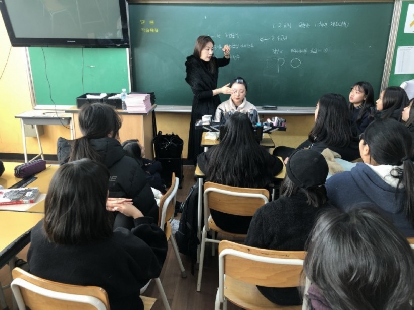 e825bb9794fb3e21dee10bc902af6fe5_1579659