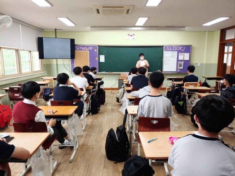 a8bc1ea424fc20d59cddd3d3a75eaec8_1595491