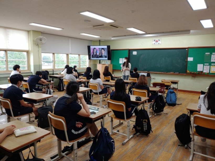 a8bc1ea424fc20d59cddd3d3a75eaec8_1595491