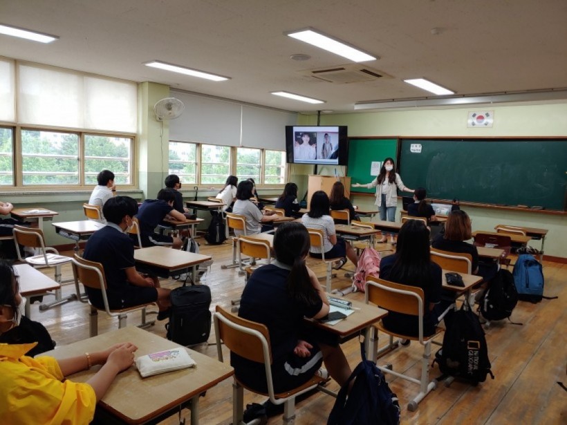 a8bc1ea424fc20d59cddd3d3a75eaec8_1595491