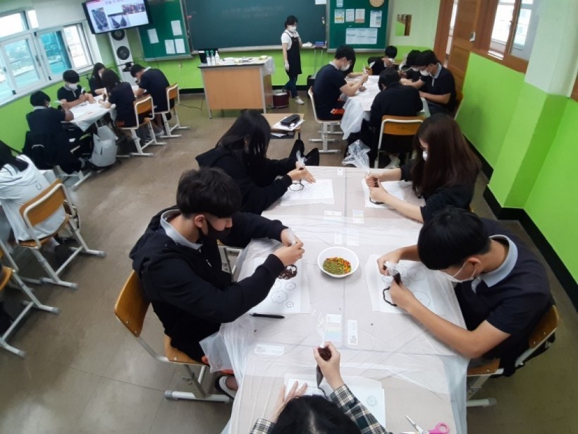 a8bc1ea424fc20d59cddd3d3a75eaec8_1595492