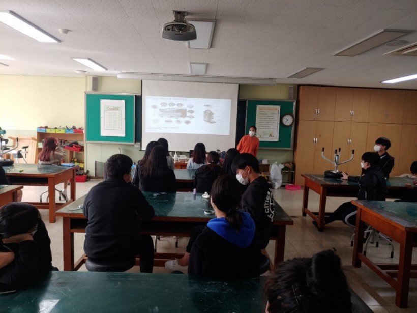 c37beffba090185f79c44665b6d6a3d2_1608079