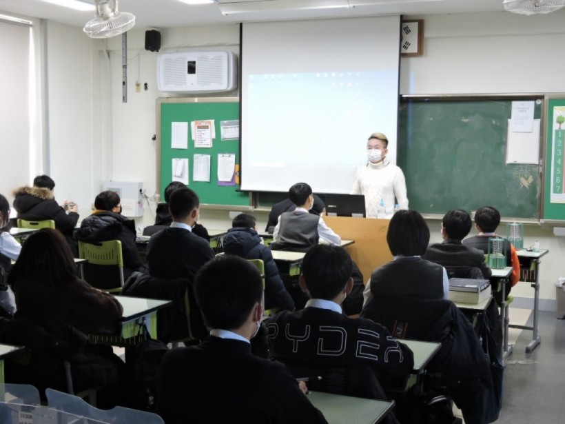 85fbf18078e797f4e87e442df0915562_1610502