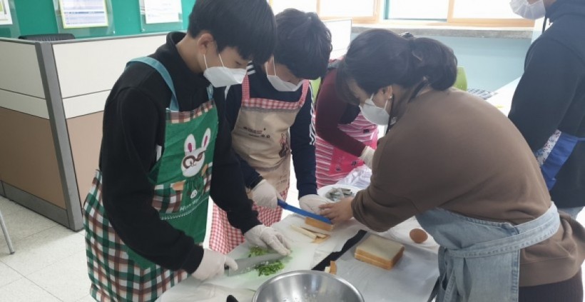 90ec3680d11769dece43d10f5e6858f2_1617844