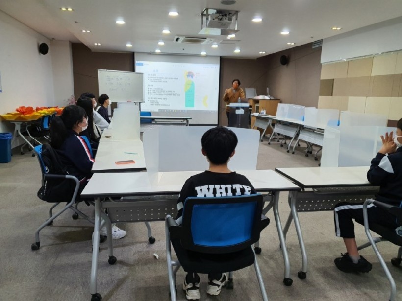 92bbf2306da055c827b1746a62633c0f_1619422