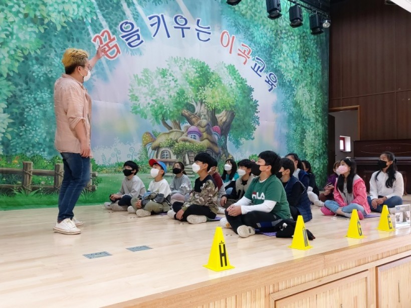 355ebf472752fc3454583e663366fbeb_1620009