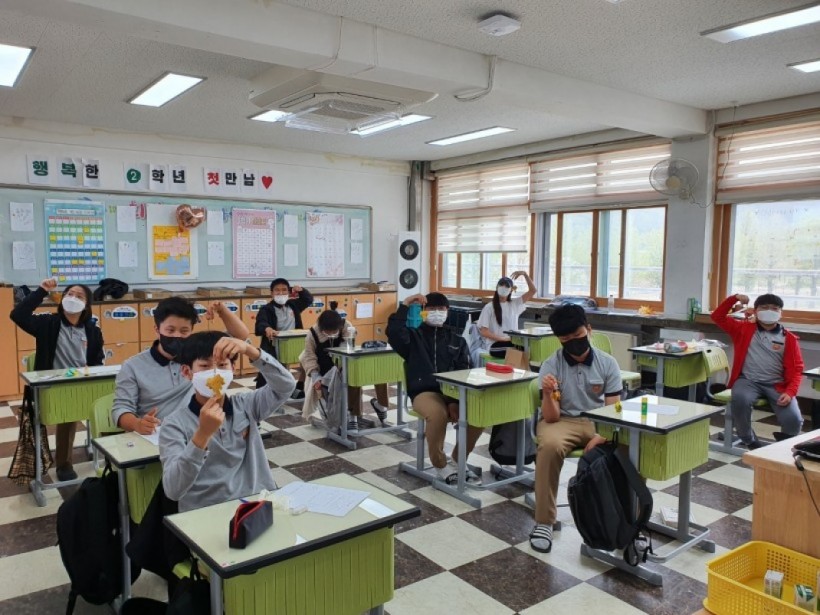 355ebf472752fc3454583e663366fbeb_1620009