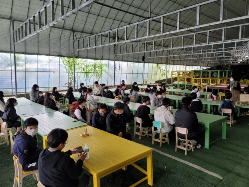 355ebf472752fc3454583e663366fbeb_1620018