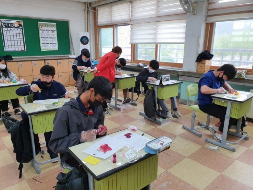 355ebf472752fc3454583e663366fbeb_1620018