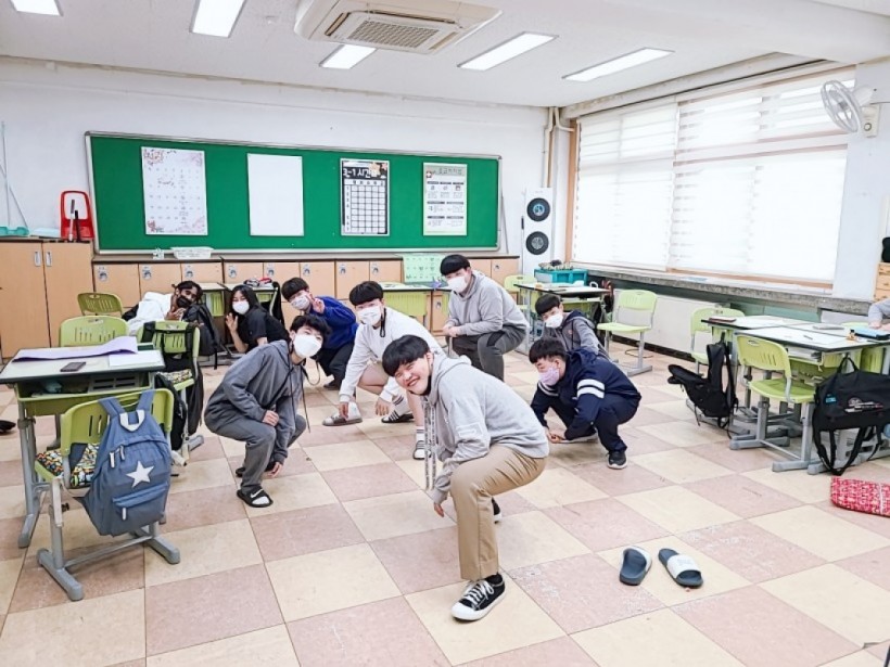 44793fd65afb8bbbafc0e7dd22bfd752_1621841