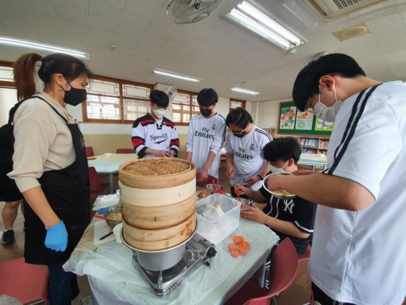 c2ca58151408153bfb1409f2ceded9c9_1620610