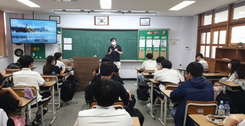 035045b3b3b6d327b1124d807a856b9b_1627273