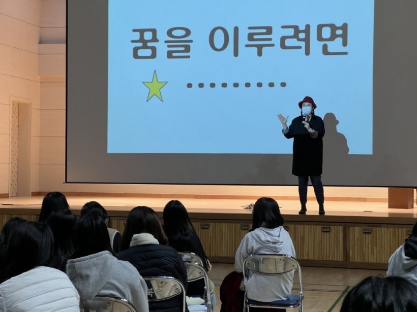 e5658d473582a820a5674071c557a86d_1636352