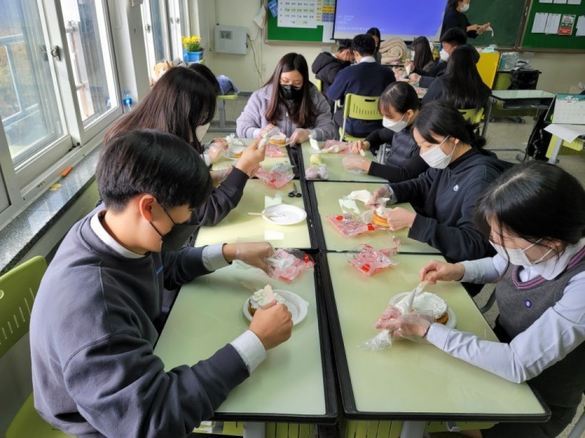 14fcda9f284edcb0cdb8a59354e41e9a_1638753