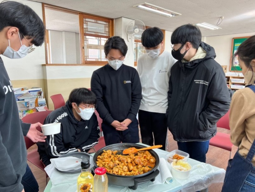 14fcda9f284edcb0cdb8a59354e41e9a_1638755