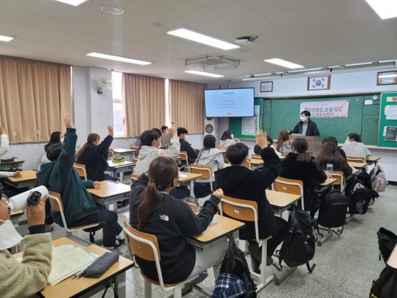 14fcda9f284edcb0cdb8a59354e41e9a_1638756