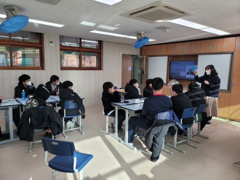 14fcda9f284edcb0cdb8a59354e41e9a_1638759