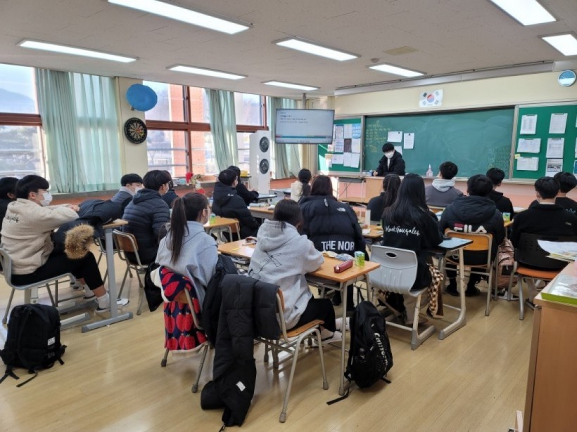 1308cf0a68aaf3e71cd2fa8be302f399_1641967