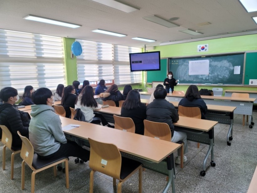 1308cf0a68aaf3e71cd2fa8be302f399_1641967