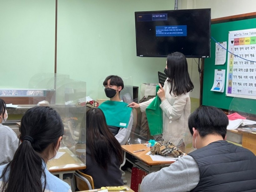 1308cf0a68aaf3e71cd2fa8be302f399_1641968