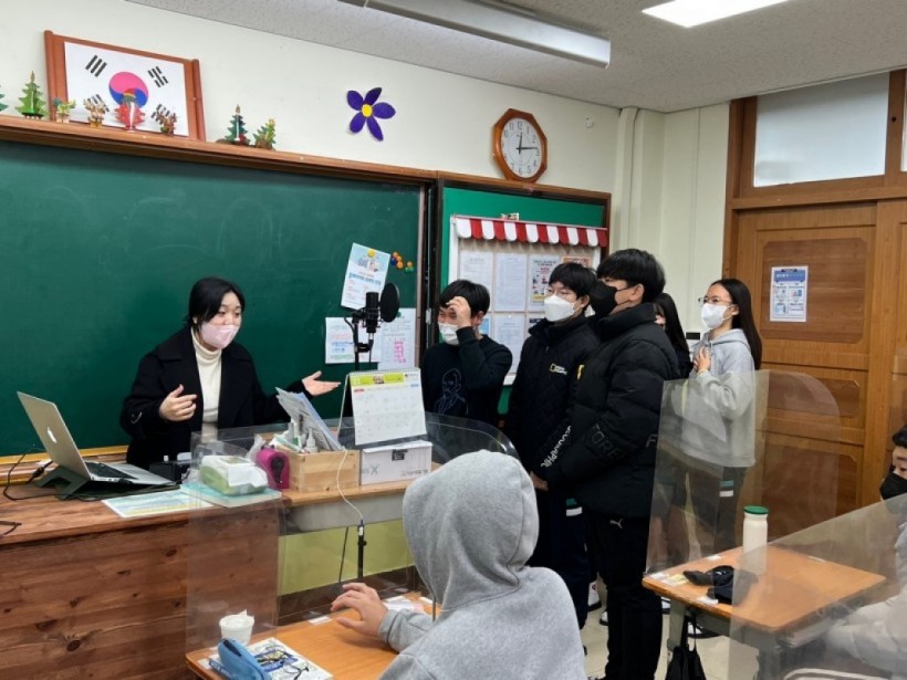 1308cf0a68aaf3e71cd2fa8be302f399_1641968