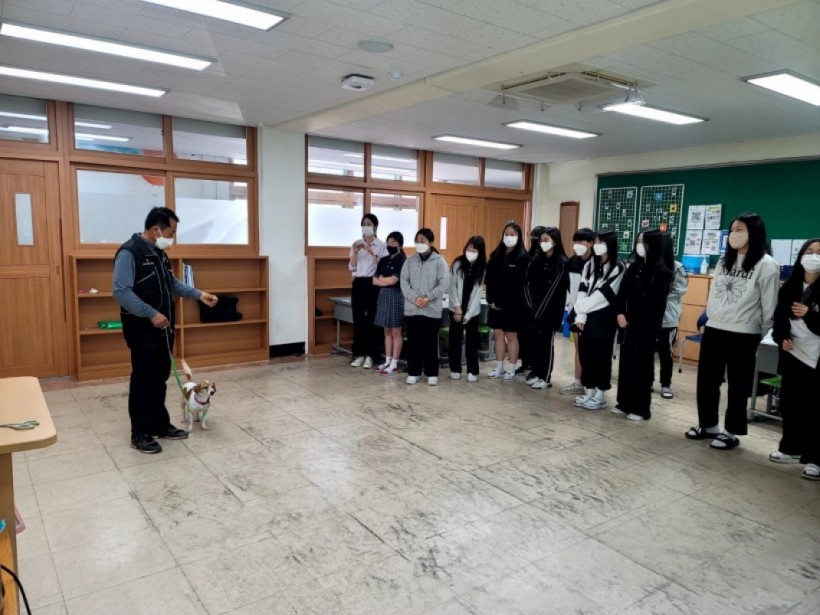 4719febd4d55fb05117ad7fe57e26e35_1653293