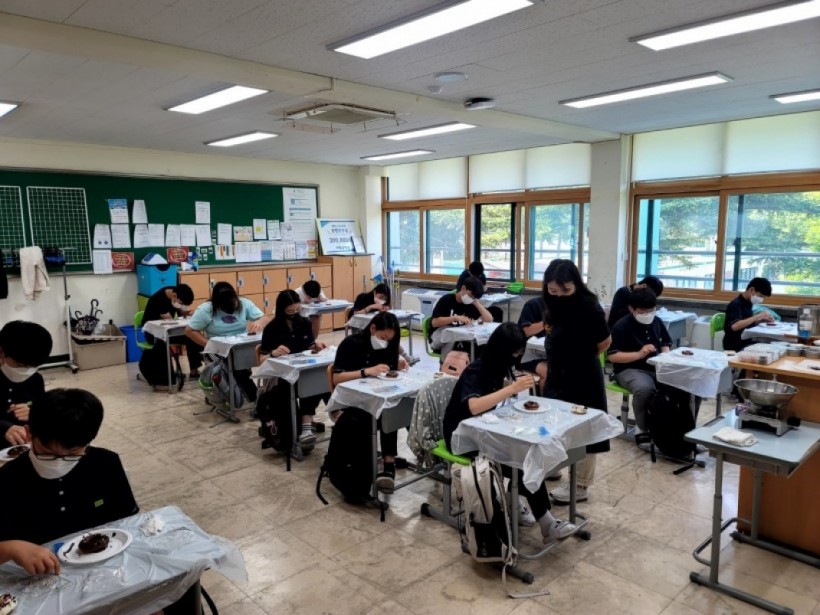 4719febd4d55fb05117ad7fe57e26e35_1653293