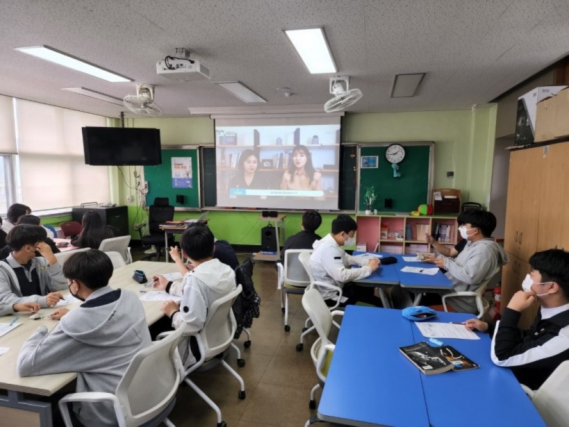 4719febd4d55fb05117ad7fe57e26e35_1653295