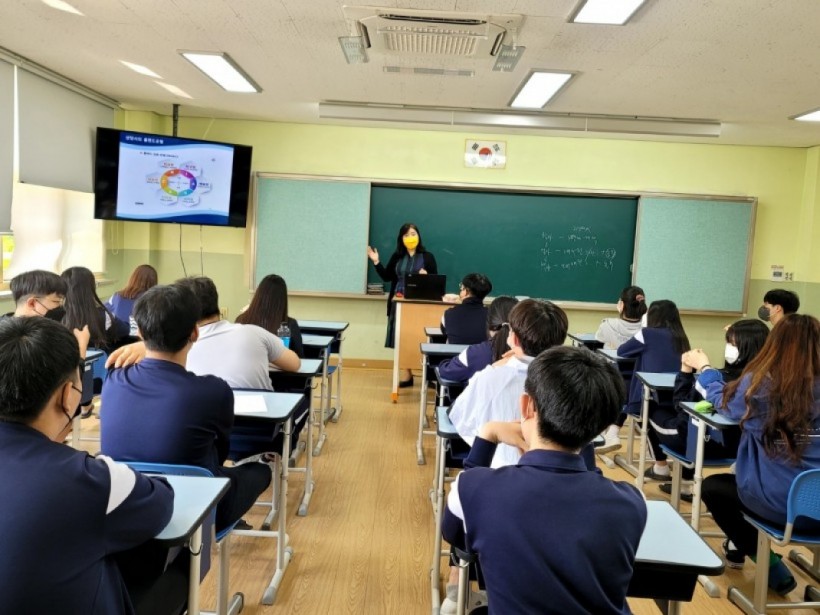 c9d7ce0bf9d054794675e6a83c4b7475_1655279