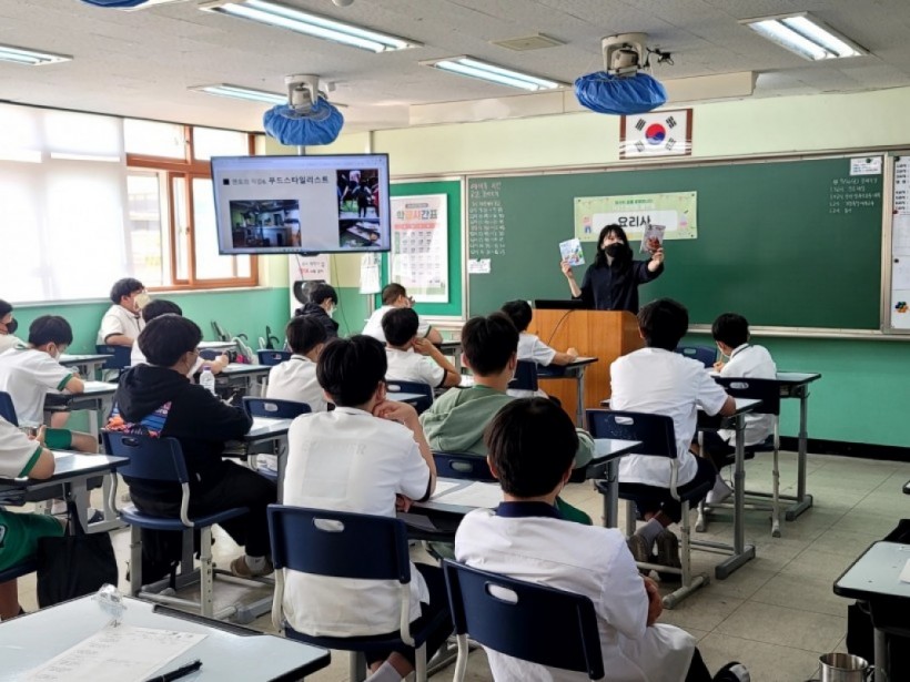 c9d7ce0bf9d054794675e6a83c4b7475_1655281