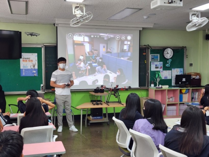 f1b5eac0a28a4d0c52a212ef094380b2_1658714