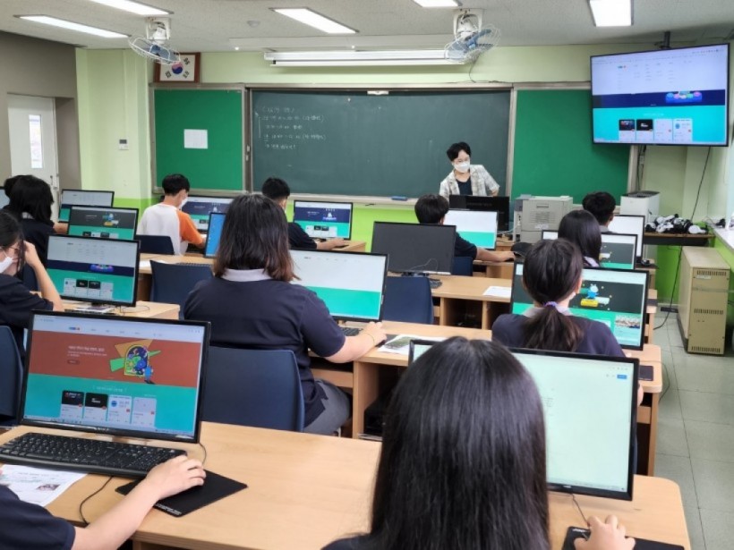 f1b5eac0a28a4d0c52a212ef094380b2_1658714