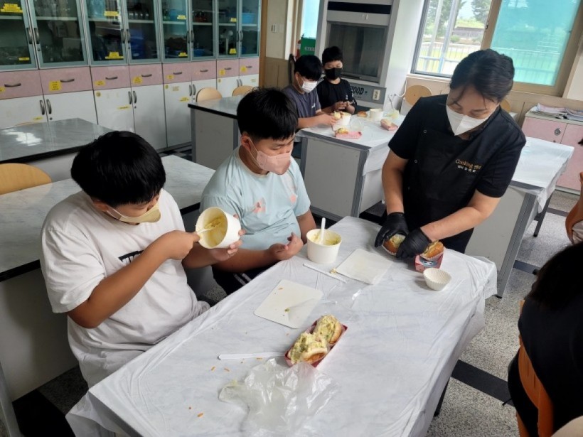 a90dcaf20c481304185f9ed26a7972ea_1665024