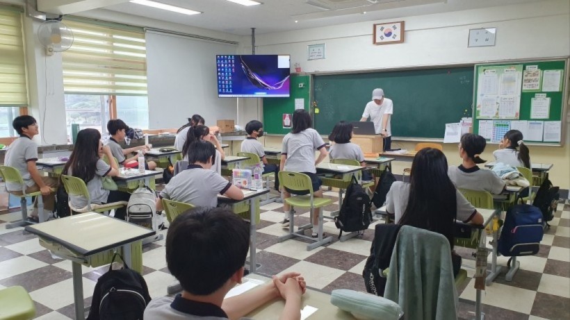 ebf9c4421ee769bce945d9dd3a36f3af_1698129