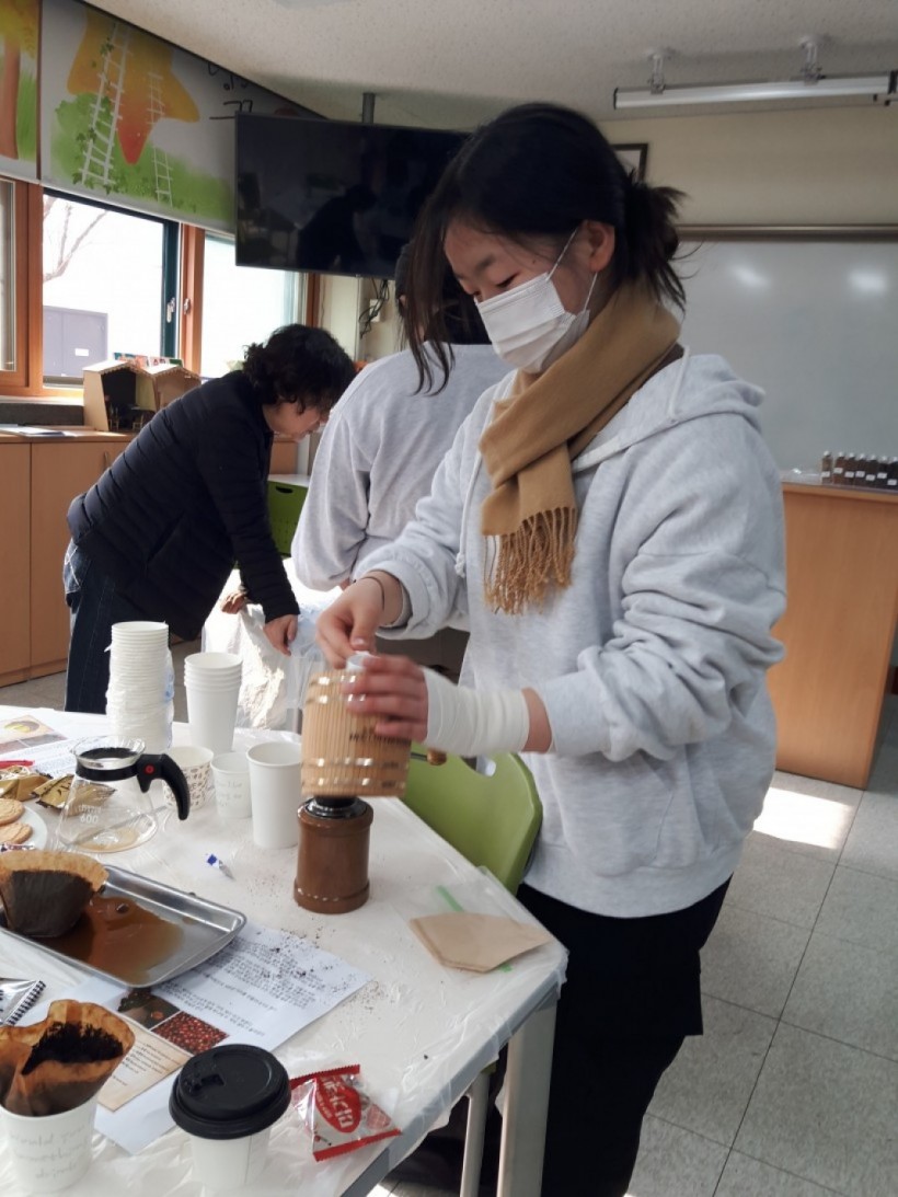 81fe37a8e2ff97d6fcc6abbbc5ee6655_1703725